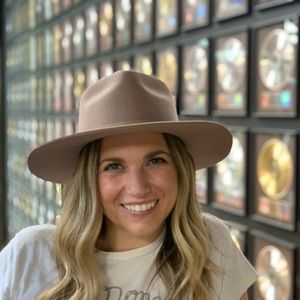 Meet your Posher, Meg!